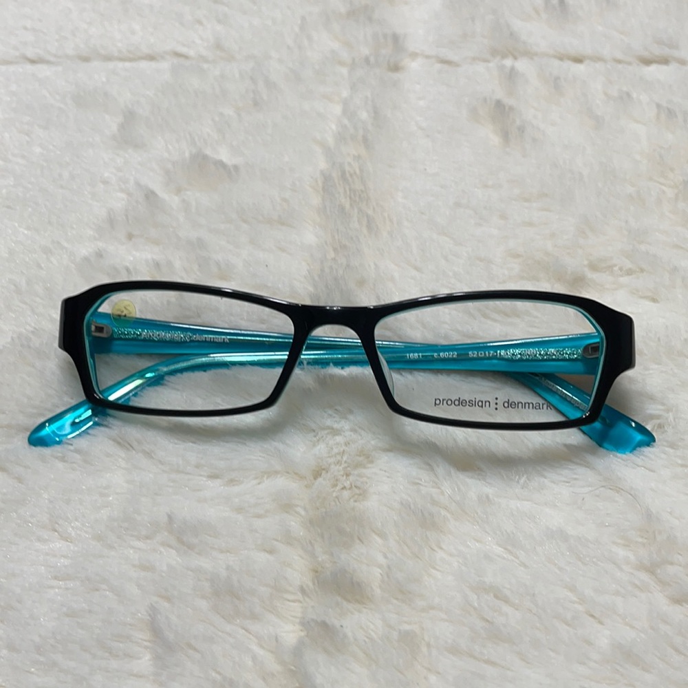 Women’s plastic glasses by Prodesign